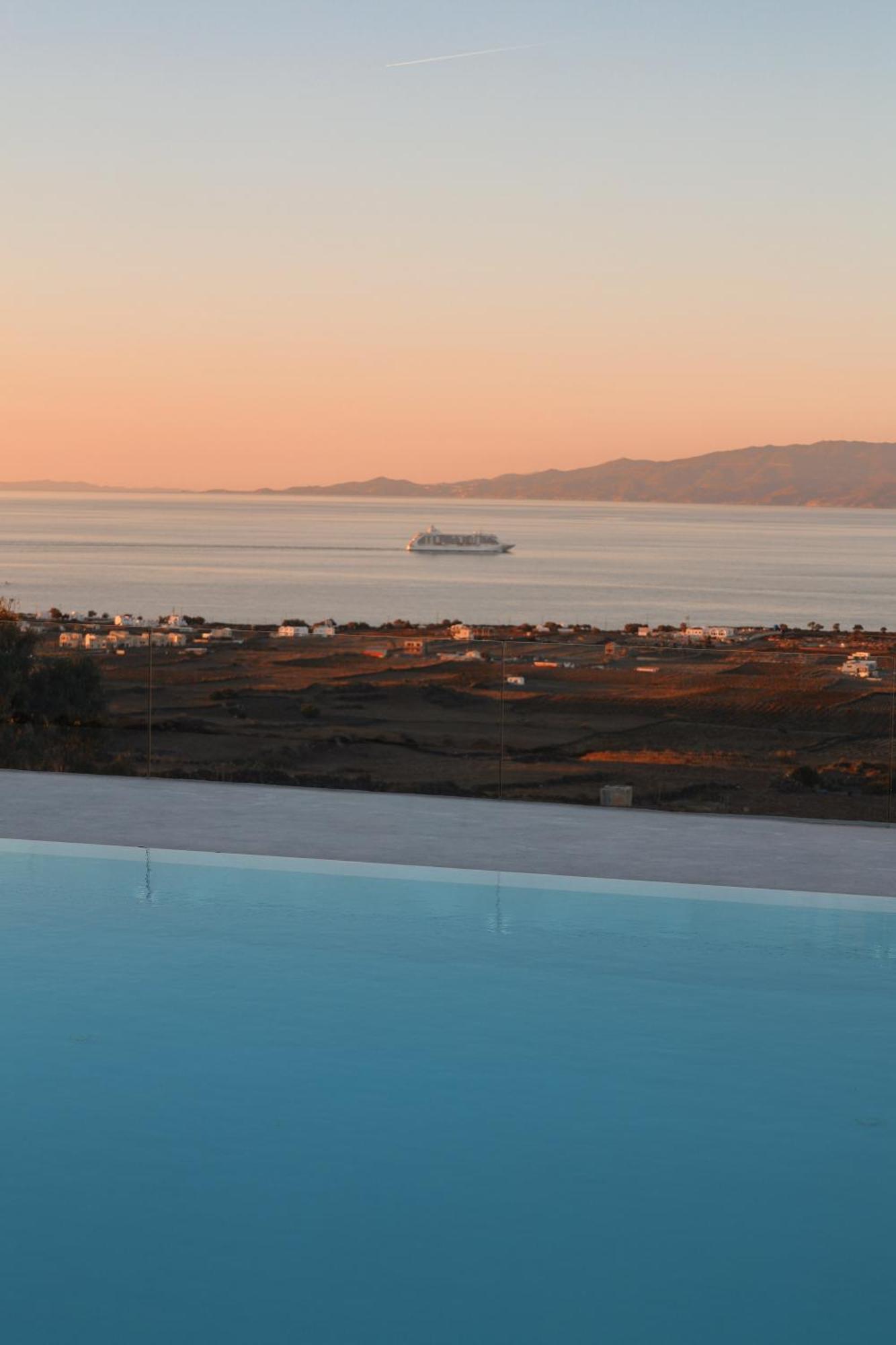 North Wind Luxury Suites Oía Exteriér fotografie